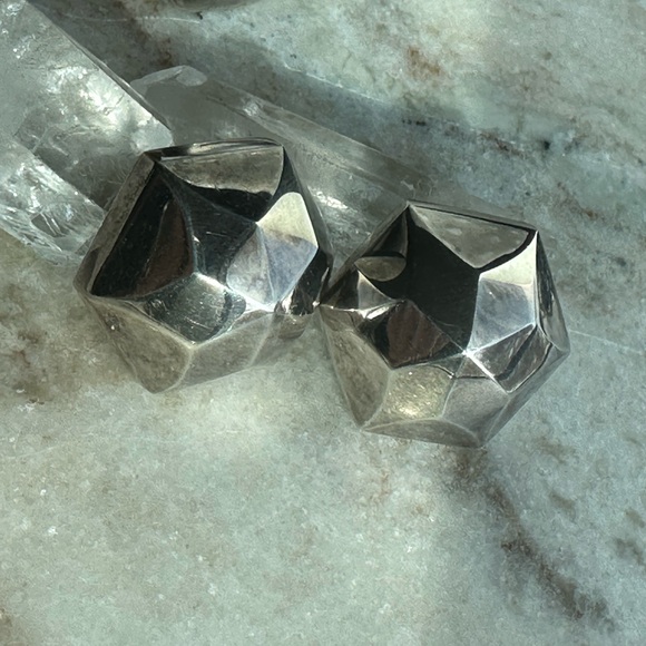 Vintage Geometric Modernist Faceted Sterling Silver Earrings - Picture 2 of 5